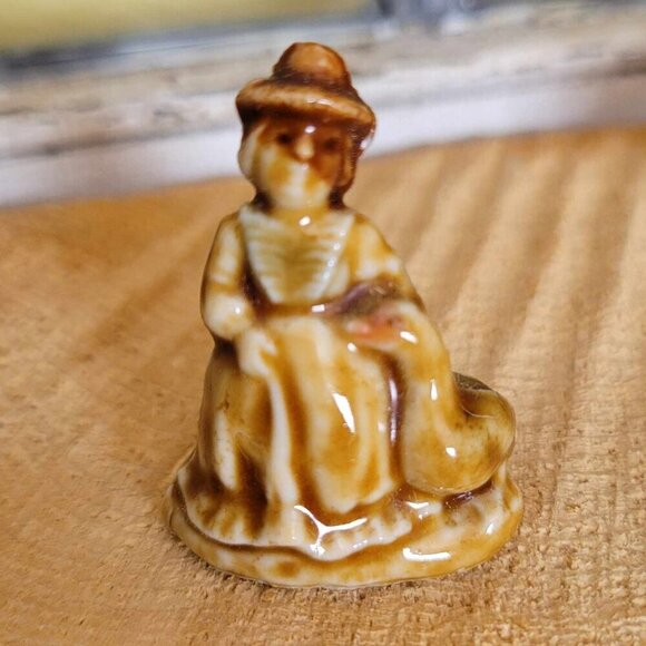 Vintage Wade Red Rose Tea Whimsies Collection Nursery Rhyme Figurines - Picture 7 of 16